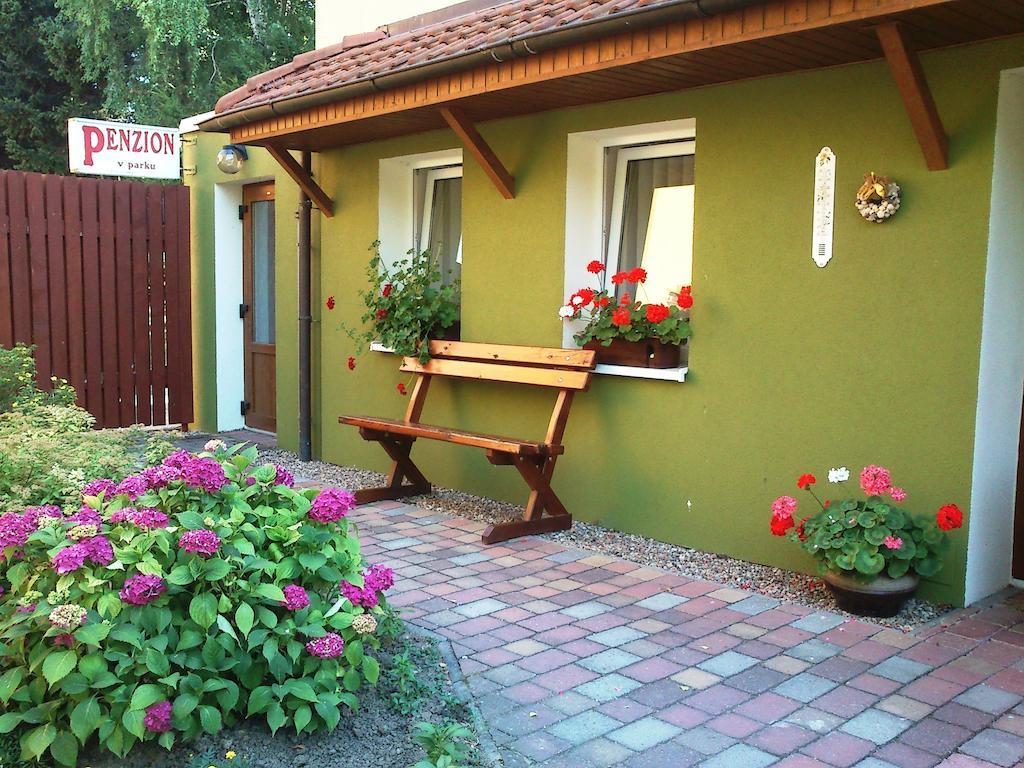 Penzion v parku Cejkovice  Esterno foto
