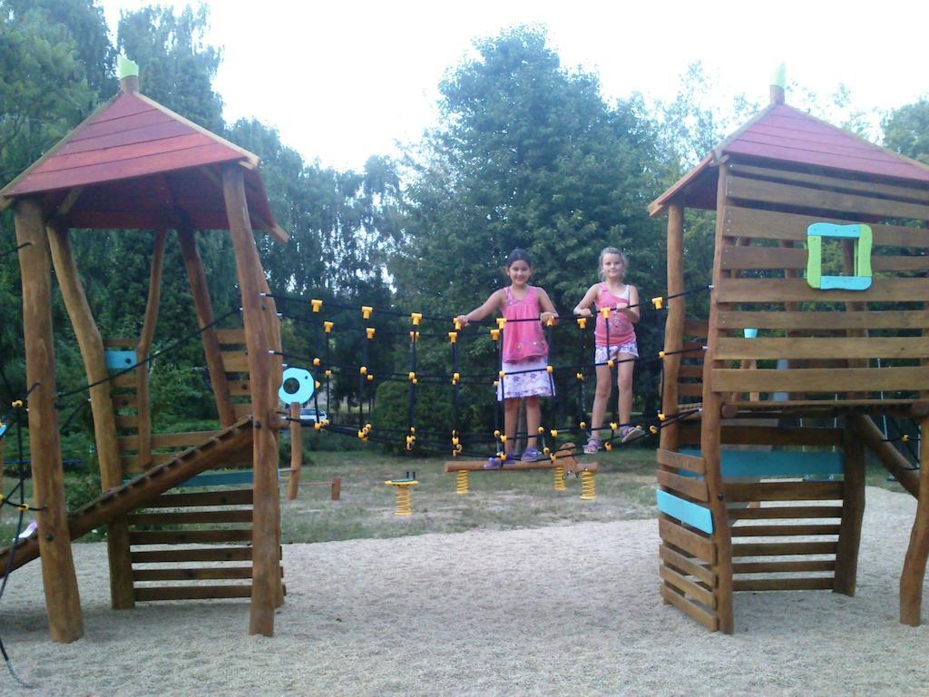 Penzion v parku Cejkovice  Esterno foto